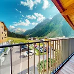 Pitzplus Lägenhetshotell 3*