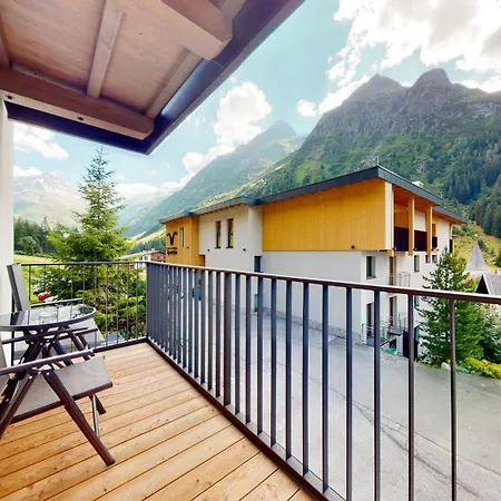 Pitzplus Apartmán *