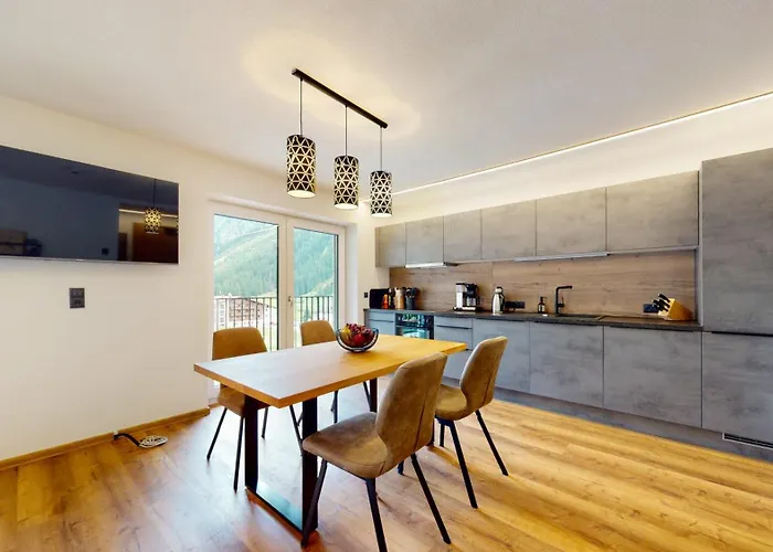 Pitzplus 公寓式酒店 皮茨河谷圣莱昂哈德