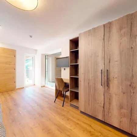 Pitzplus Aparthotel *
